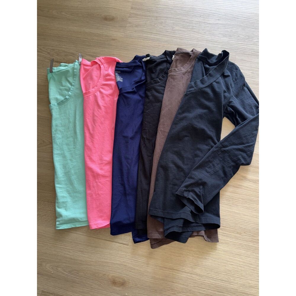 Womens Tshirt Lot of 6 short long sleeve Small Medium